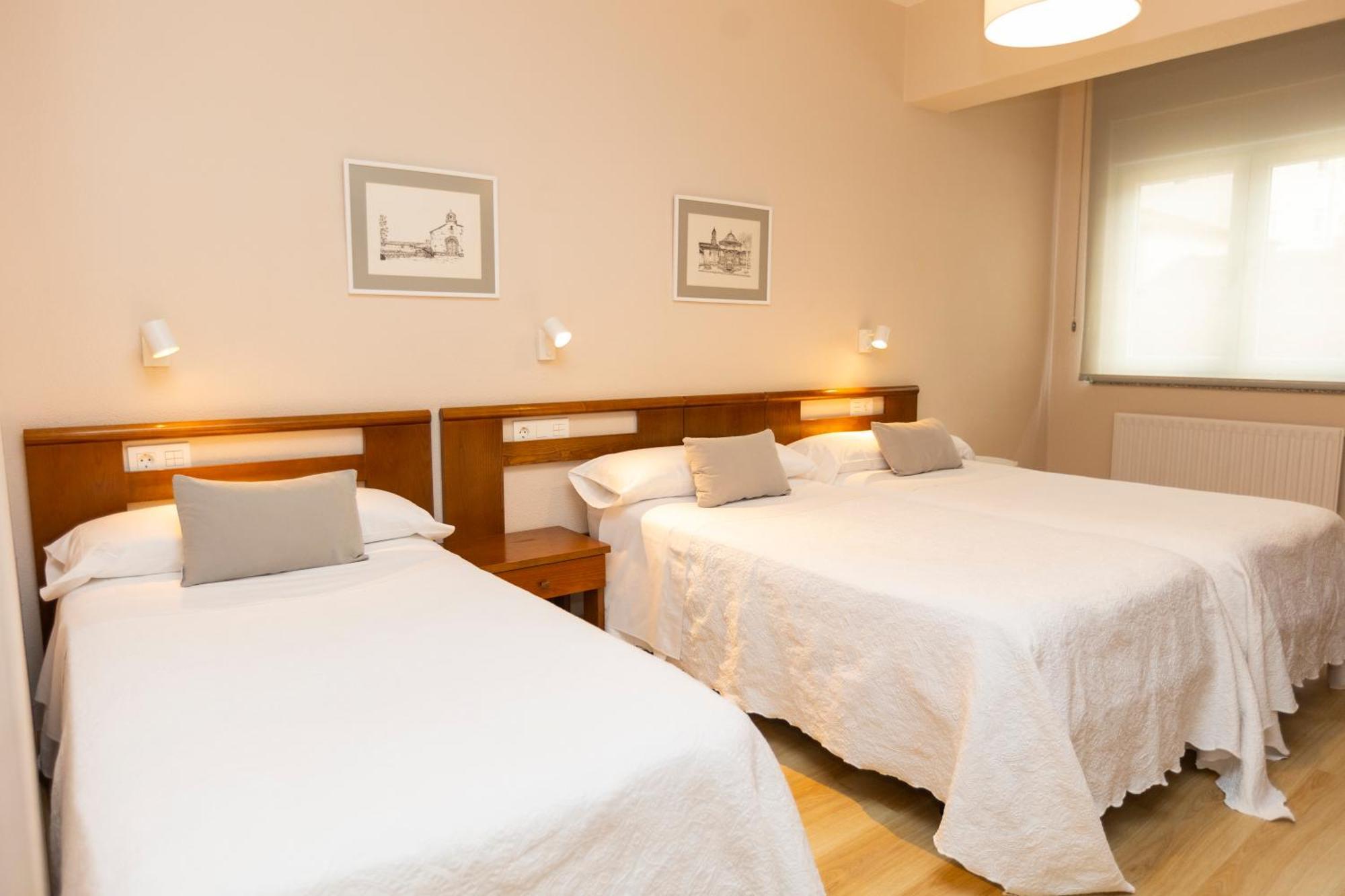 Hotel Ros Mary Ribadeo Esterno foto