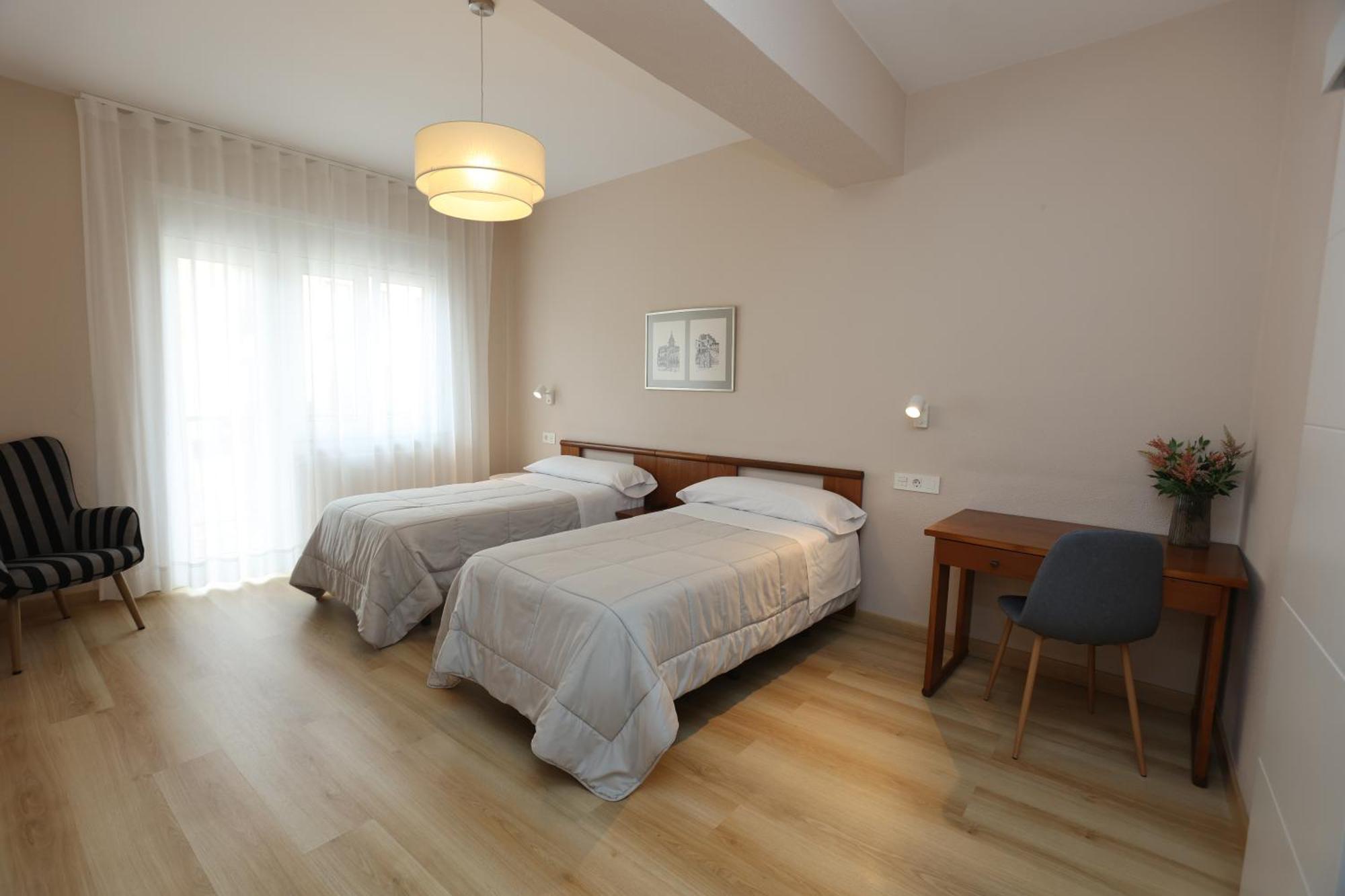 Hotel Ros Mary Ribadeo Esterno foto